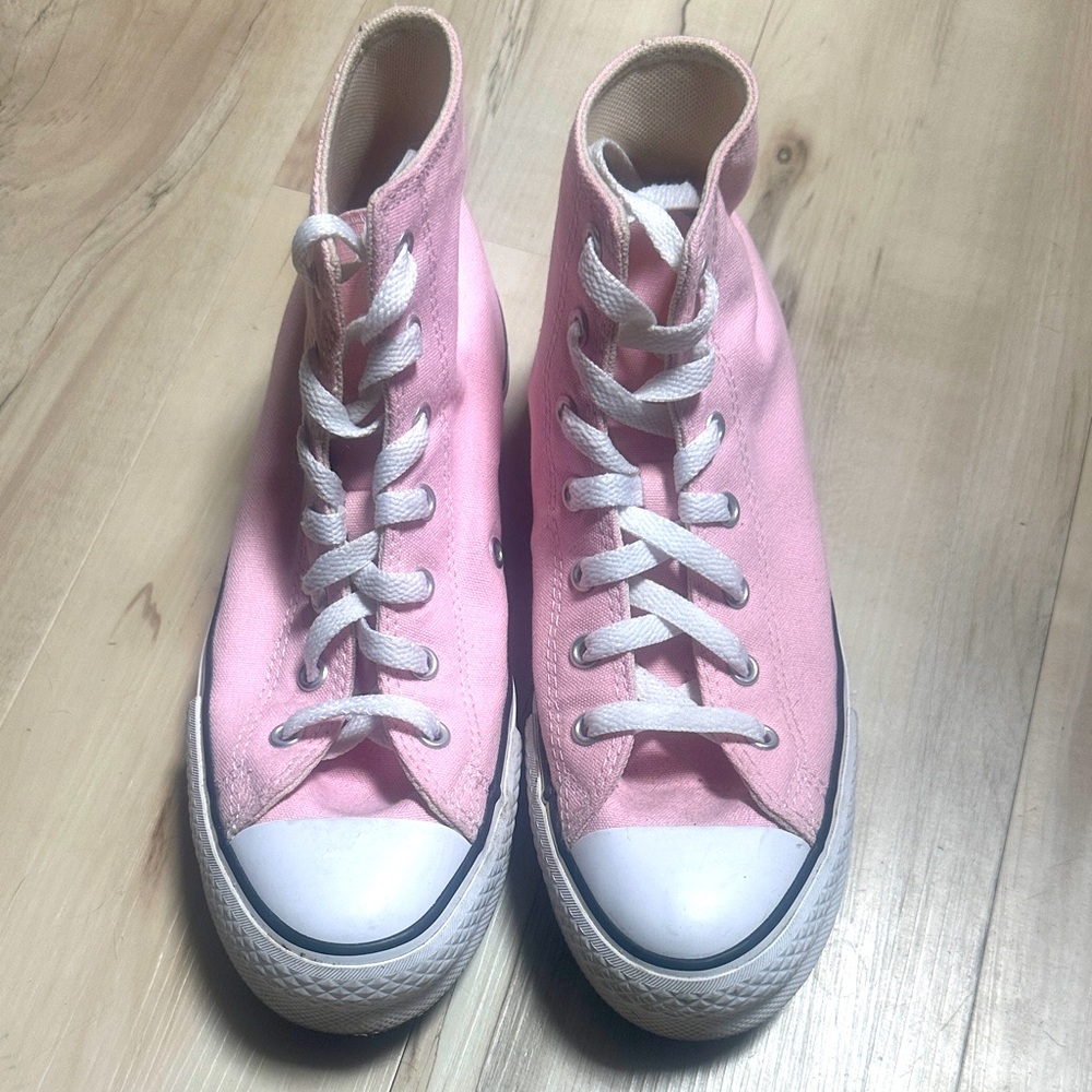 Converse Light Pink Canvas Sneakers